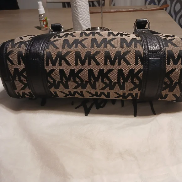 Michael Kors Black and Tan Women's Bag - Picture 10 of 11